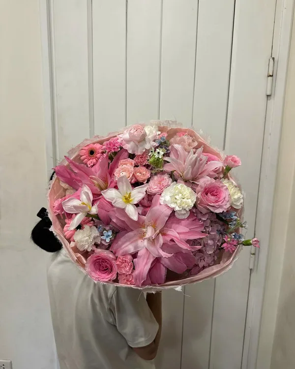 Hồng đậm · Lily